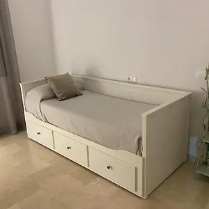 https://central-estepona-3-bed-apt-with-pool-and-parking.1costadelsol.com